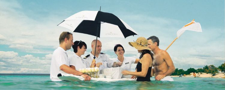 Caviar in the surf (Caviar sobre las olas) uno de las clásicas experiencias que nos ofrece un crucero Seabourn. CRUCEROS DE LUJO SEABOURN ODYSSEY SEABOURN SOJOURN SEABOURN QUEST CRUCEROS EN SUITE SUITE CRUISES SEABOURN LUXURY CRUISES SEABOURN ODYSSEY SEABOURN QUEST SEABOURN SOJOURN CRUISE SHIP LUXURY TRAVEL SEABOURN CRUISES SEAVOURN ODYSSEY SEABURN CRUISES SEABORN CRUISES LUXURY CRUISES CRUCEROS DE LUJO SEABOURN CRUISES THE YACHTS OF SEABOURN CRUISES LUXURY CRUISE YACHT CRUISES SMALL SHIP CRUISES SEABOURN DELUXE CRUISES CRUCEROS DE LUJO EN YATE SEABOURN CRUCEROS DE LUJO CRUCEROS LUJOSOS CRUCEROS EN BARCO PEQUEÑO CRUCEROS EXCLUSIVOS GASTRONOMIA DE LUJO ESTRELLAS MICHELIN STARS CRUCEROS GASTRONOMICOS CRUCEROS EXCLUSIVOS #Seabourn #LuxuryCruises #SeabournOdyssey #SeabournQuest #SeabournSojourn #SeabournCruises #SeabournLuxuryCruises #Yacht #YachtCruises #SmallShipCruises #SeabournShips #Crucerosdelujo #CrucerosExclusivos #CrucerosSeabourn #CrucerosenSuite #SuiteCruises #LuxuryYachtCruises #ReservasSeabourn #SeabournReservations #SeabournContact #SeabournShips #SeabournCruiseShips